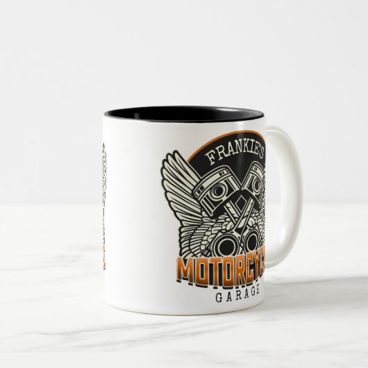名前をカスタムするピスタンスウィングズオートバイバイクもしくは自転車に乗る人ガレージ ツートーンマグカップ (正面右)