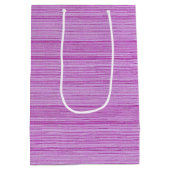 名前をカスタムするピンクストライプ色の ミディアムペーパーバッグ (裏面)