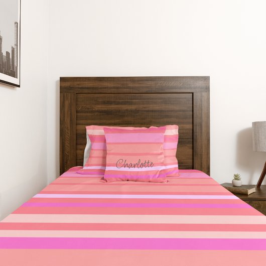 名前をカスタムするピンクストライプ色 クッション