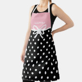 名前をカスタムするピンクブラック水玉模様リボンボウキュート エプロン (インサイチュ)