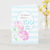 名前をカスタムするピンクローズストライプズ&誕生日100 カード (黄色い花)