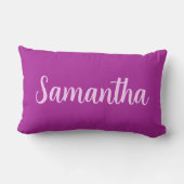 名前をカスタムするピンク – パーソナライズされた ランバークッション (裏面)