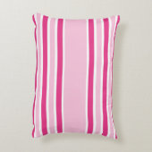 名前をカスタムするピンク&ホワイトストライプズ アクセントクッション (裏面(縦))