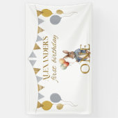 名前をカスタムするピーターザラビットファースト誕生日 横断幕 (縦)