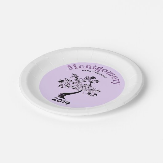 名前をカスタムするファミリー懇親会ツリーパープルブラック ペーパープレート (アングル)