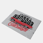 名前をカスタムするフェイクネオン1950のクラシック車庫 ドアマット (アングル)