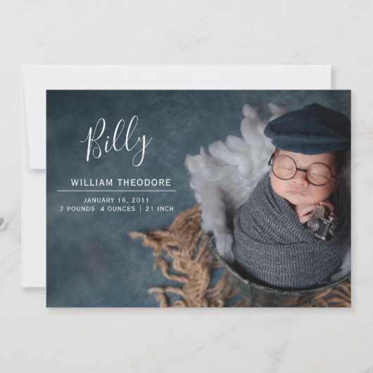 名前をカスタムするフォトコラージュ男の赤ちゃん生まれたばかりの誕生 案内状 (正面)