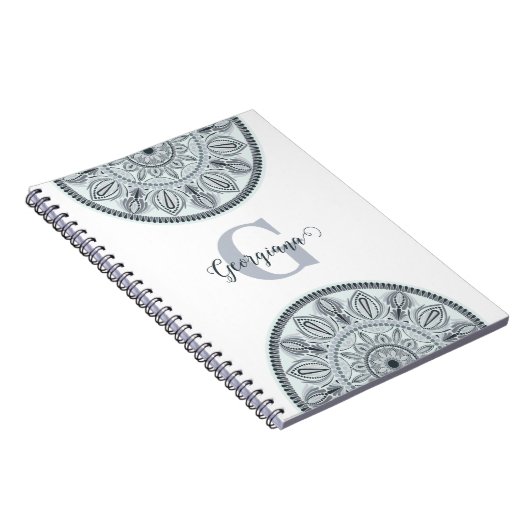 名前をカスタムするフローラ調和グレイモノトーンのマンダラ ノートブック (右側)