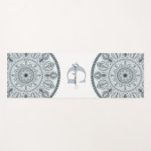 名前をカスタムするフローラ調和グレイモノトーンのマンダラ ヨガマット (正面(横))