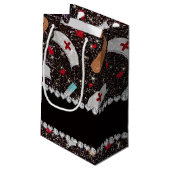 名前をカスタムするブラックグリッターナースハットハート スモールペーパーバッグ (裏面アングル)