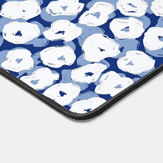 名前をカスタムするブルーホワイトフローラかわいいホームオフィス デスクマット (コーナー)