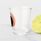 名前をカスタムするボウリング火炎付きボール ショットグラス (右)