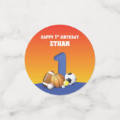 名前をカスタムするボーイ1歳バースデースポーツボール コンフェッティ (スモール正面)