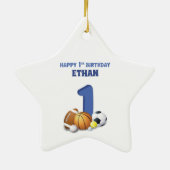 名前をカスタムするボーイ1歳バースポーツボールセラミック セラミックオーナメント (裏面)