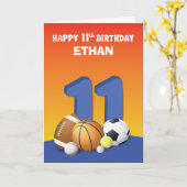名前をカスタムするボーイ11誕生日スポーツボール カード (黄色い花)