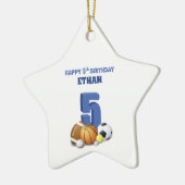 名前をカスタムするボーイ5番誕生日スポーツボール セラミックオーナメント (左)