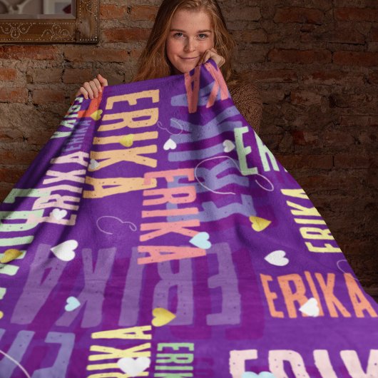 名前をカスタムするモノグラムのはっきりしたカラー紫 フリースブランケット
