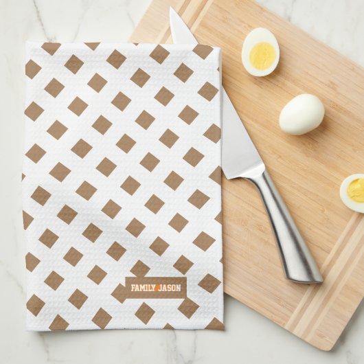 名前をカスタムするモノグラムのダイヤモンド茶色スタイリッシュ白 キッチンタオル (四つ折り)