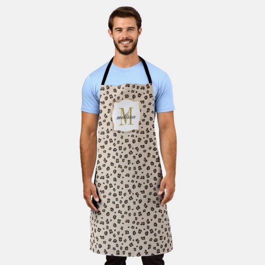 名前をカスタムするモノグラムアニマルプリントスクリプトアダルト エプロン (着用した状態)