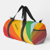 名前をカスタムするレインボーカラー ダッフルバッグ (右コーナー)