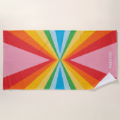 名前をカスタムするレインボーカラー ビーチタオル (正面)