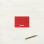 名前をカスタムするレッド対角線プラスチックテクスチャ ポストイット (デスク上)