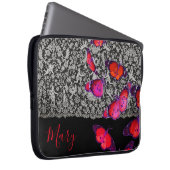 名前をカスタムするレース及び蝶ネオプレンケース ラップトップスリーブ (正面右)