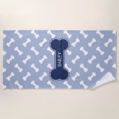 名前をカスタムする付き青色犬の骨と骨の模様 ビーチタオル (正面)