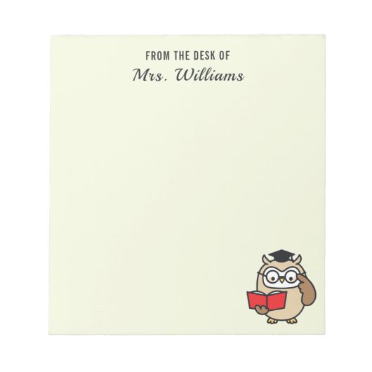 名前をカスタムする先生司書の机からフクロウ ノートパッド (正面)