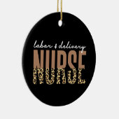名前をカスタムする労務およびデリバリーナースチータープリント セラミックオーナメント (右)