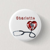 名前をカスタムする医用ナース聴診器ハート 缶バッジ (正面)