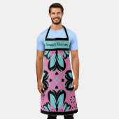 名前をカスタムする大プリントモダンフローラ エプロン (着用した状態)