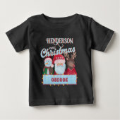 名前をカスタムする年マッチングサンタファミリークリスマス ベビーTシャツ (正面)