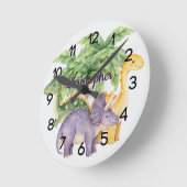 名前をカスタムする恐竜椰子の木子供部屋 ラウンド壁時計 (傾斜)