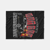 名前をカスタムする改造スピードショップガスステーションガレージ フリースブランケット (正面(横))