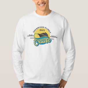 名前をカスタムする日付マッチングファミリークルーズバケーション Tシャツ