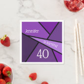 名前をカスタムする時代誕生日抽象芸術紫の幾何学的 スタンダードカクテルナプキン (インサイチュ)