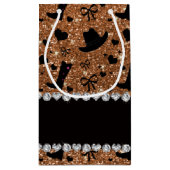 名前をカスタムする焦げ金ゴールドグリッターカウボーイブーツ帽 スモールペーパーバッグ (裏面)