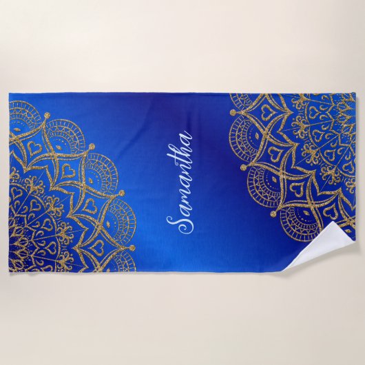 名前をカスタムする王室のブルーと金ゴールドマンダラエレガント ビーチタオル (正面)