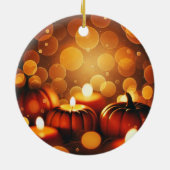 名前をカスタムする白熱［赤熱］光を放つカボチャ秋季《写真》ぼけ味効果 セラミックオーナメント (裏面)