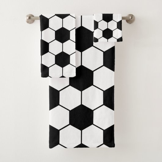 名前をカスタムする白黒サッカーボールパターン バスタオルセット (インサイチュ)