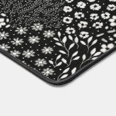 名前をカスタムする白黒フローラグラニーシック デスクマット (コーナー)