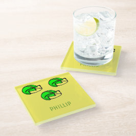 名前をカスタムする緑のサッカーヘルメット黄色 ガラスコースター