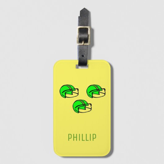 名前をカスタムする緑のサッカーヘルメット黄色 ラゲッジタグ (正面縦)