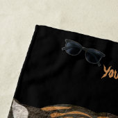 名前をカスタムする苦いトラのアートワーク素晴らしブラック ビーチタオル (インサイチュ)