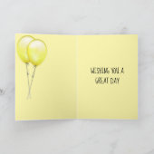 名前をカスタムする誕生日ギニアピグイエローバルーン カード (内部)