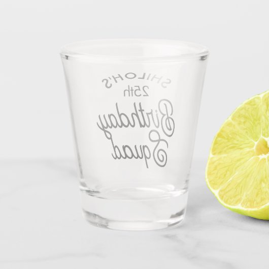 名前をカスタムする誕生日分隊パーティー ショットグラス (裏面)