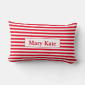 名前をカスタムする赤/白ストライプ色 ランバークッション (裏面)