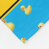 名前をカスタムする黄ストライプ色スカイブルーラバーガモ フリースブランケット (角)