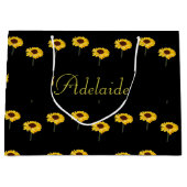 名前をカスタムする黄色のひまわり黒 ラージペーパーバッグ (正面)